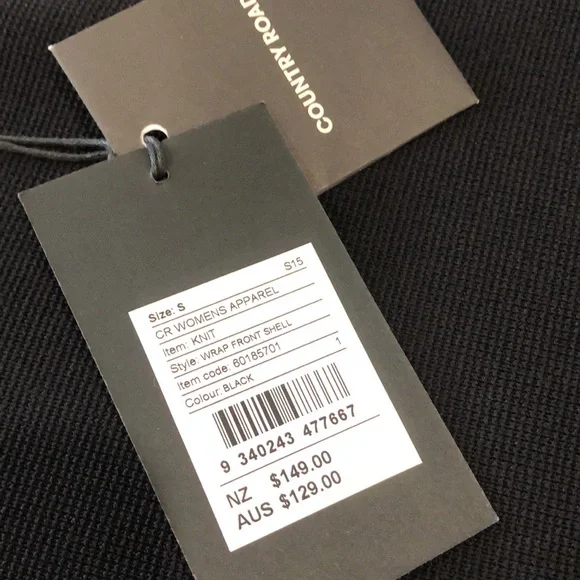 Country Road compact knit black top - Picture 11 of 12